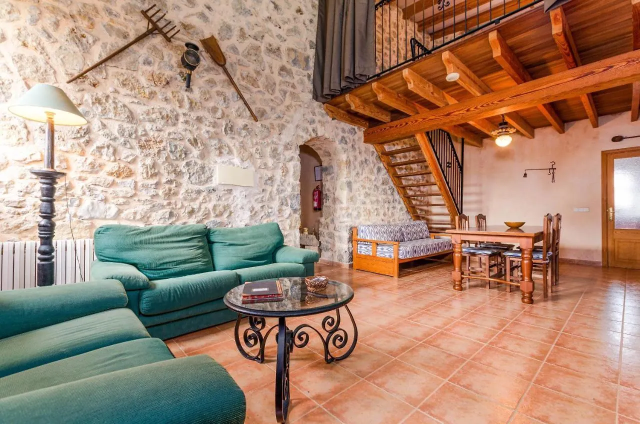 Yourhouse Deulosal, Apartment In Rural House With Pool Maria De La Salut